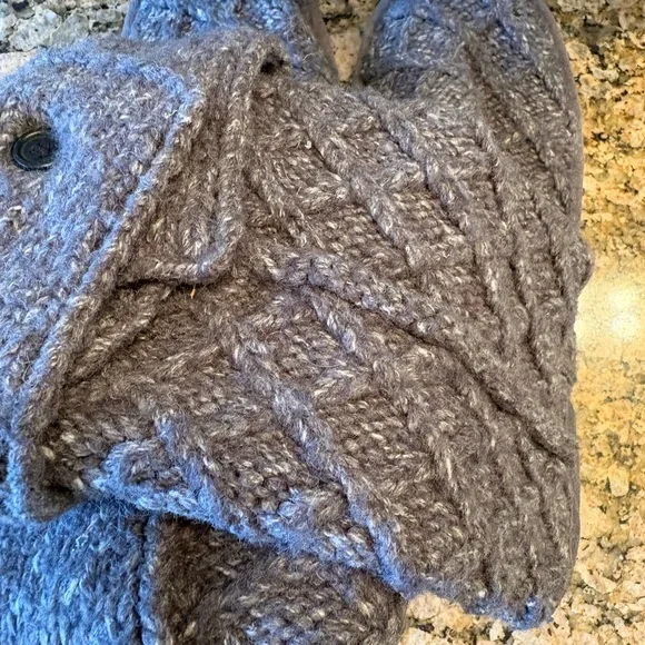 UGG boots - Picture 3 of 8